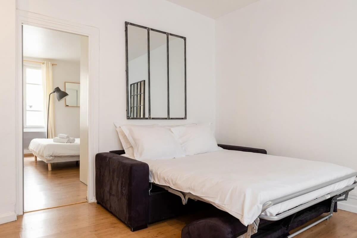 Avenue De Mars 2Br Lejlighed Paris Eksteriør billede