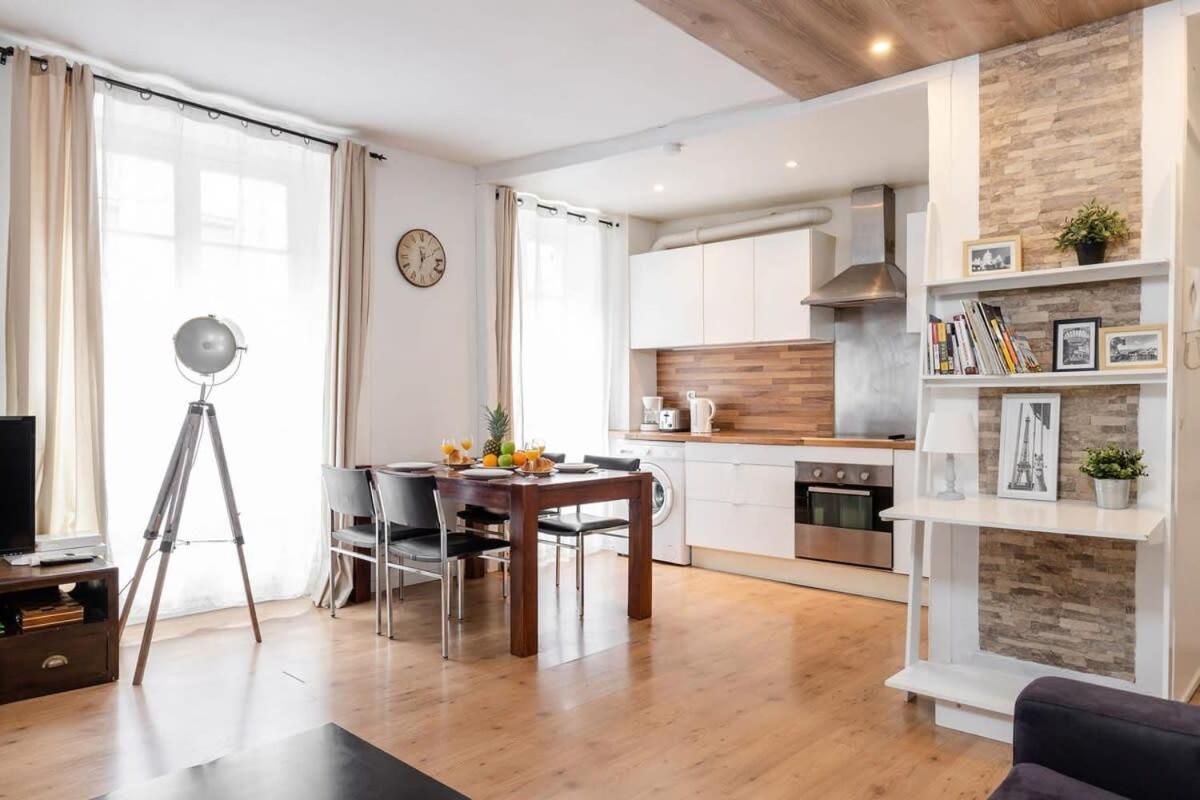 Avenue De Mars 2Br Lejlighed Paris Eksteriør billede