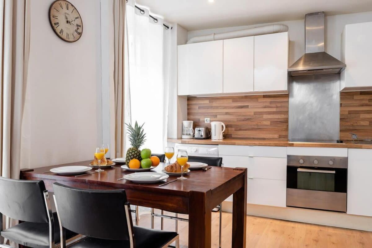 Avenue De Mars 2Br Lejlighed Paris Eksteriør billede